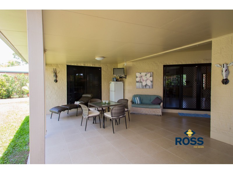 3 Pacific Avenue, Bushland Beach QLD 4818