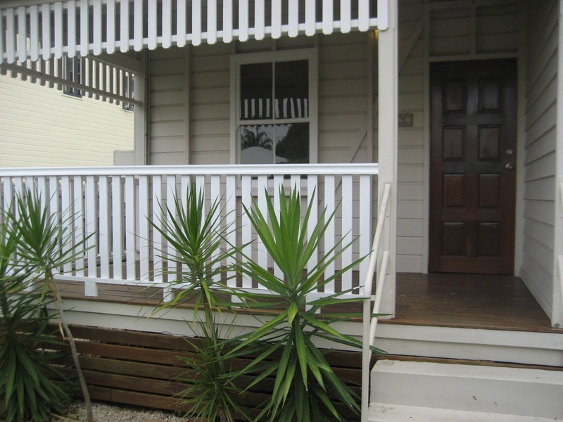 23 Humphrey St, West End QLD 4810