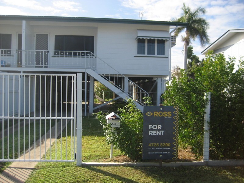 2/7 Borg Street, Vincent QLD 4814