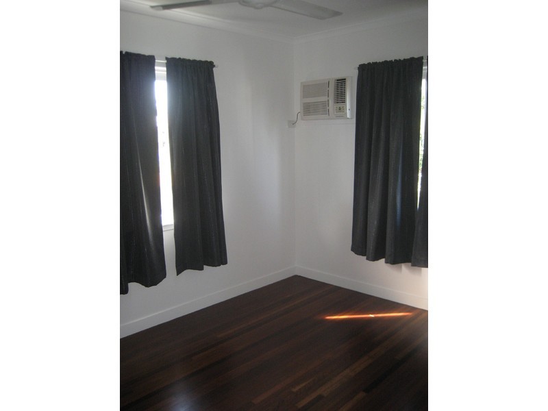 2/7 Borg Street, Vincent QLD 4814