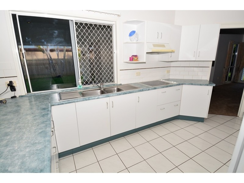 1 Tara Court, Thuringowa Central QLD 4817