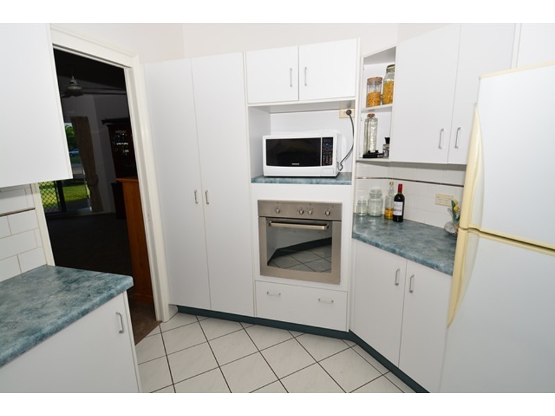 1 Tara Court, Thuringowa Central QLD 4817