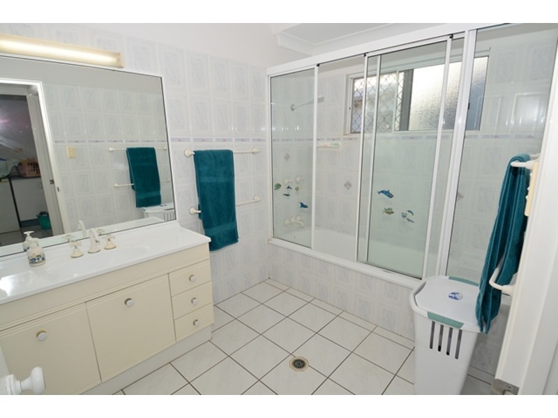 1 Tara Court, Thuringowa Central QLD 4817