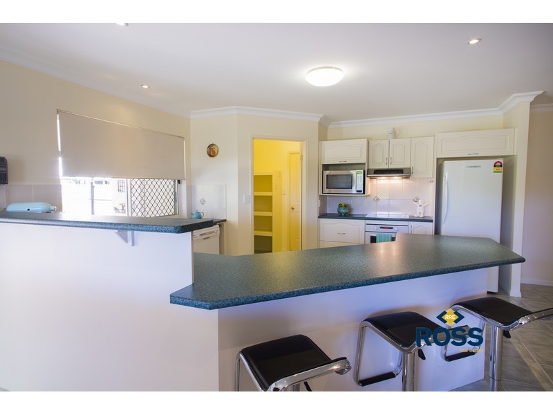 75 Squires Crescent, Kirwan QLD 4817