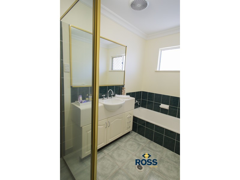 75 Squires Crescent, Kirwan QLD 4817