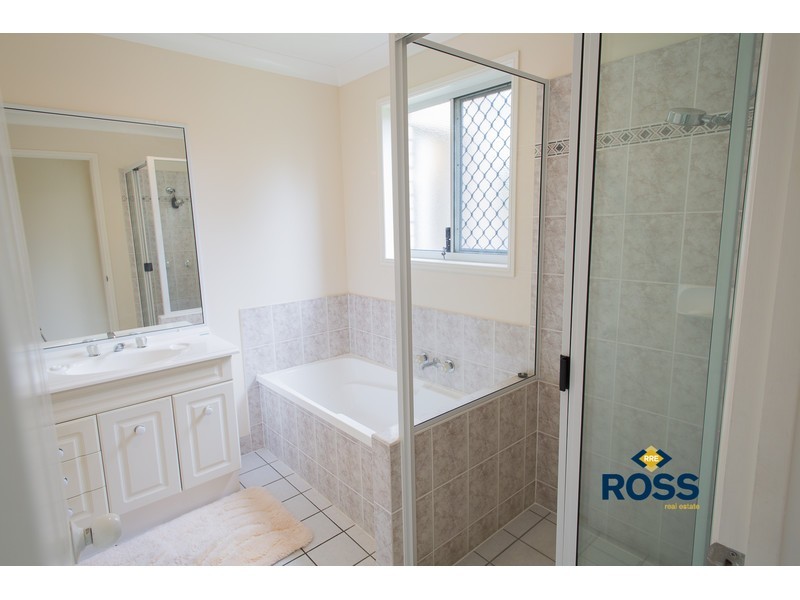 13 Blue Lake Court, Kirwan QLD 4817