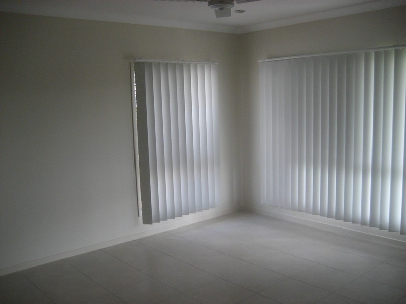 8 Diversity Street, Rasmussen QLD 4815