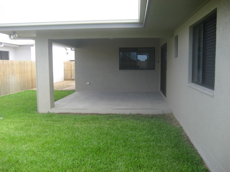 8 Diversity Street, Rasmussen QLD 4815