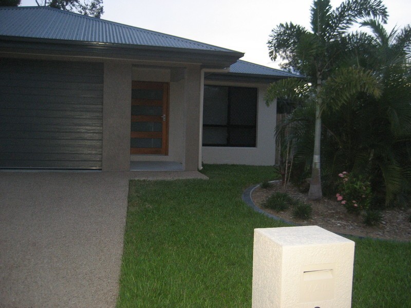 8 Marita Court, Bushland Beach QLD 4818