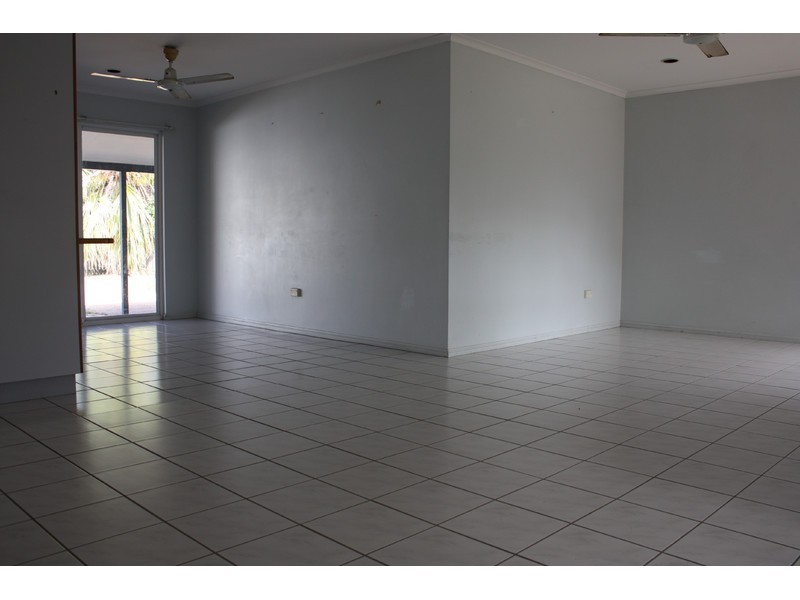 42 Warland Street, Kirwan QLD 4817