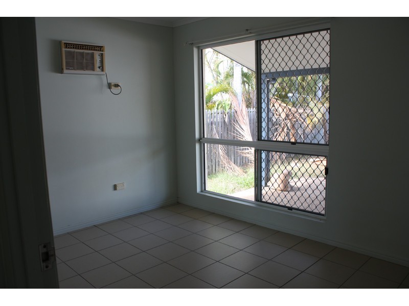 42 Warland Street, Kirwan QLD 4817