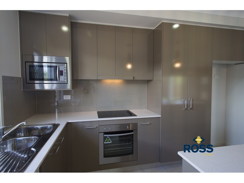 34 Poinsettia Drive, Bohle Plains QLD 4817