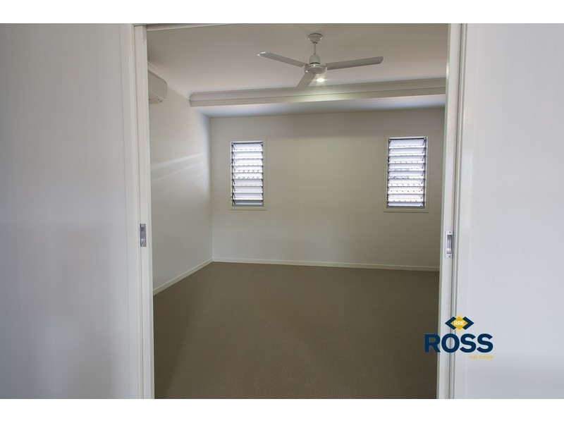 34 Poinsettia Drive, Bohle Plains QLD 4817