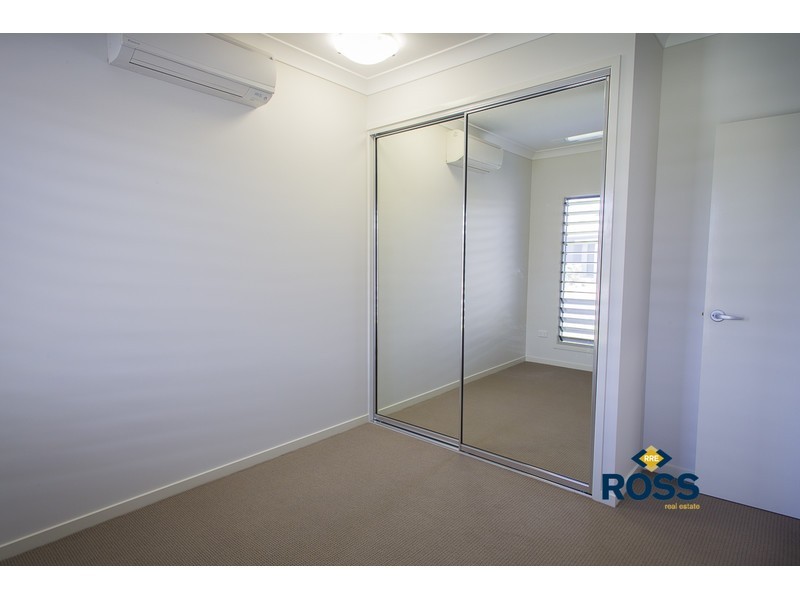 34 Poinsettia Drive, Bohle Plains QLD 4817