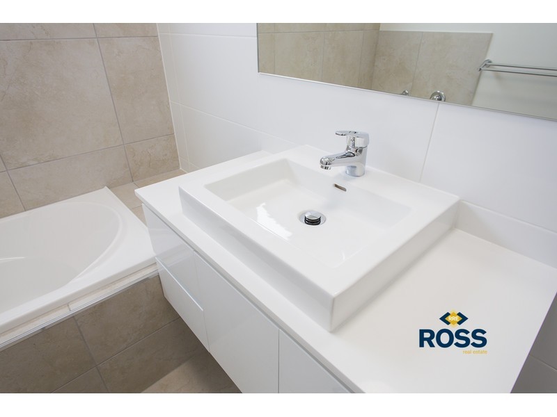 34 Poinsettia Drive, Bohle Plains QLD 4817