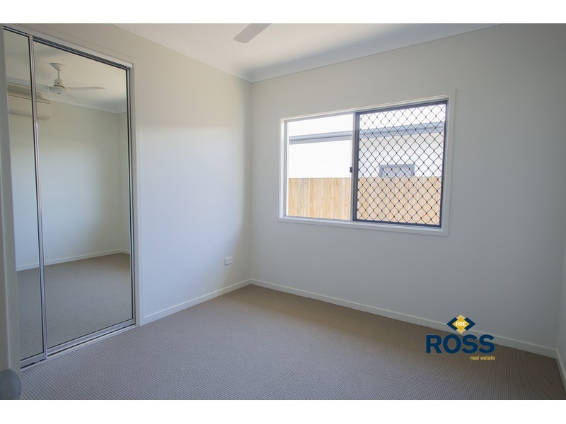 34 Poinsettia Drive, Bohle Plains QLD 4817