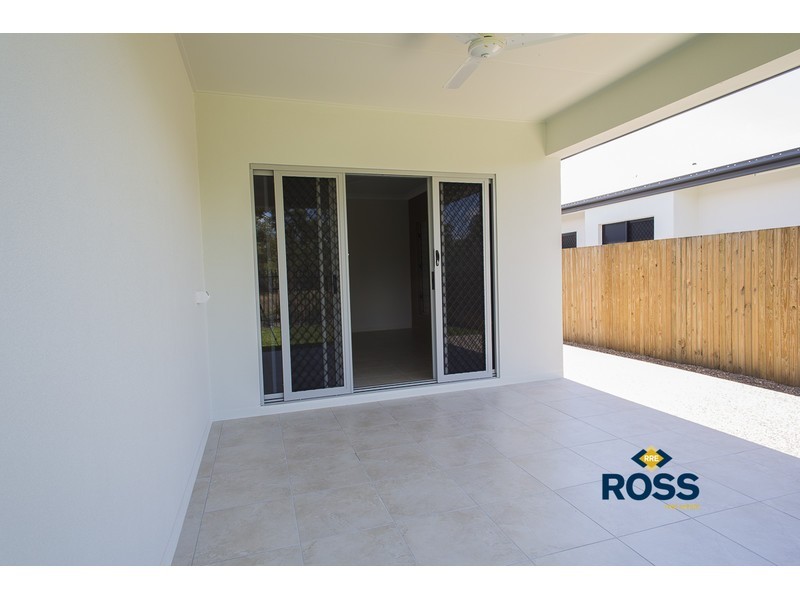 34 Poinsettia Drive, Bohle Plains QLD 4817