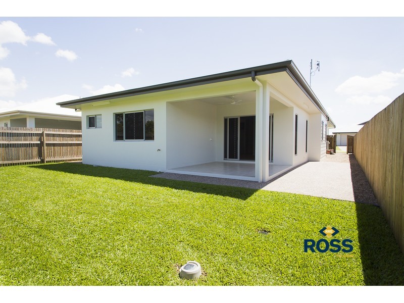 34 Poinsettia Drive, Bohle Plains QLD 4817