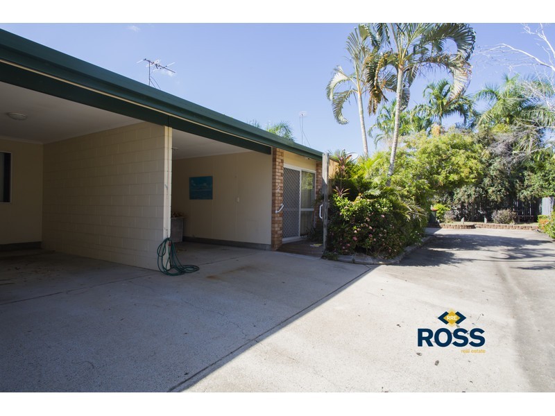 2/22 Roberts Street, Hermit Park QLD 4812