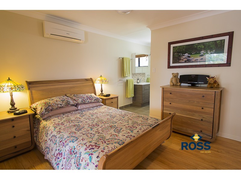 11 Loriston Road, Mount Low QLD 4818