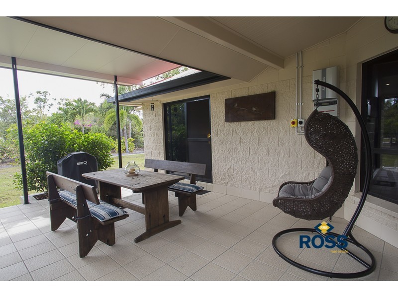 11 Loriston Road, Mount Low QLD 4818