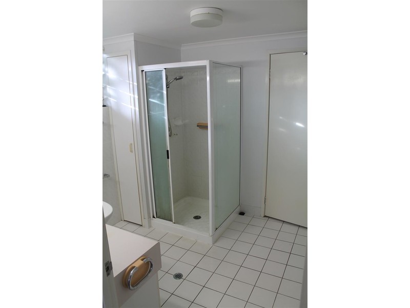 1/377 Stanley Street West, North Ward QLD 4810