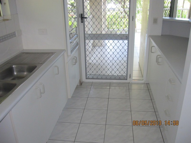 1/377 Stanley Street West, North Ward QLD 4810