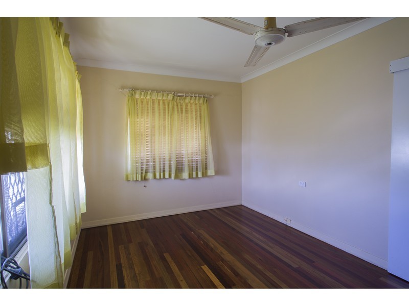 18 – 20 Macintosh Street, Hermit Park QLD 4812