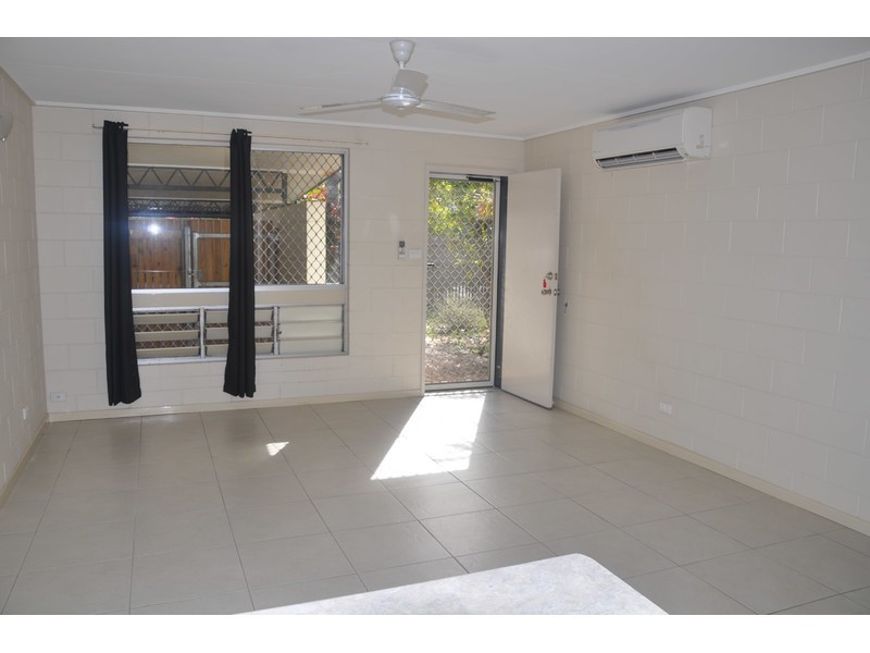 1/48 Marks Street, Hermit Park QLD 4812