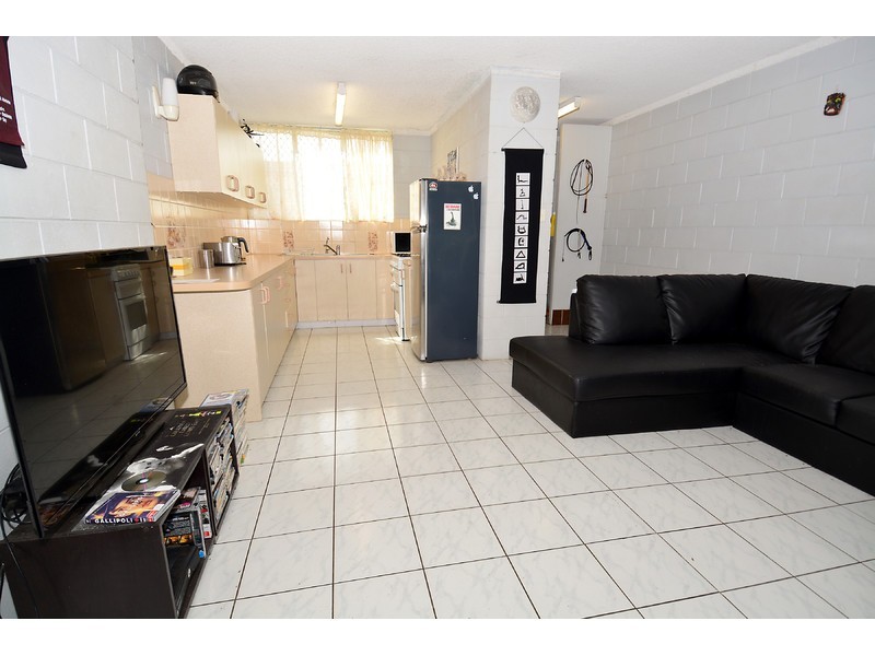 6/4 Cambridge Street, Currajong QLD 4812