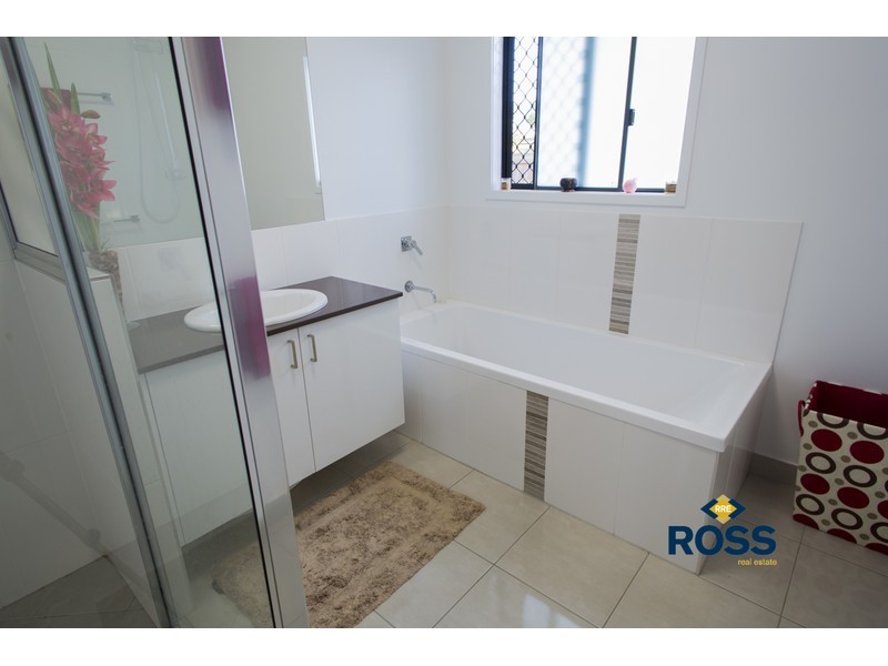 68-70 Marquise Circuit, Burdell QLD 4818