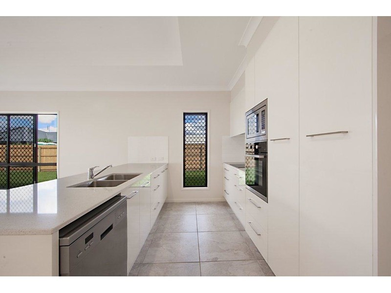 81 Poinsettia Drive, Bohle Plains QLD 4817