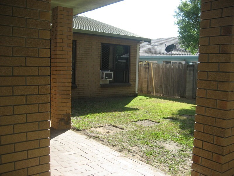 3/54 Armstrong, Hermit Park QLD 4812