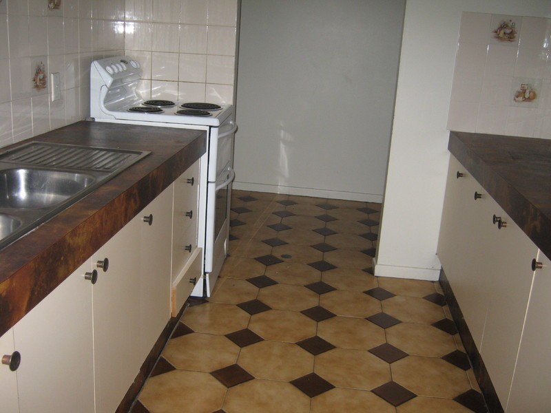 3/54 Armstrong, Hermit Park QLD 4812