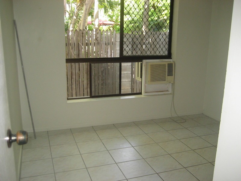 3/54 Armstrong, Hermit Park QLD 4812