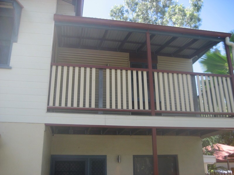 15 Roberts Street, Hermit Park QLD 4812