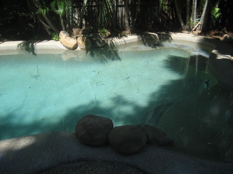 15 Roberts Street, Hermit Park QLD 4812