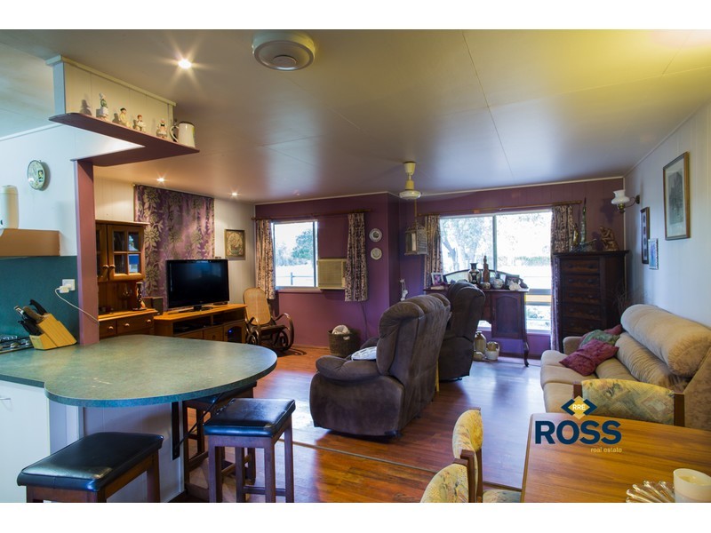 3 Welsh Court, Kelso QLD 4815