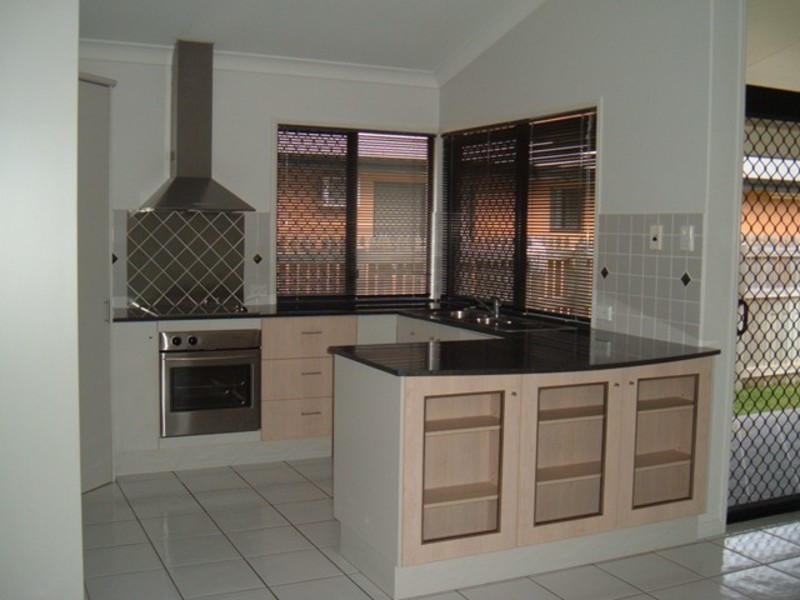 20 Riverbend Drive, Douglas QLD 4814