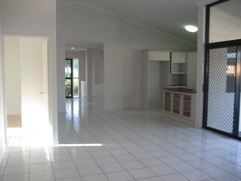 20 Riverbend Drive, Douglas QLD 4814