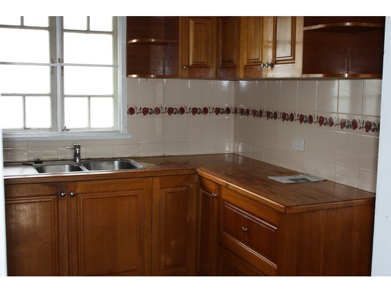 27 Wood Street, Mundingburra QLD 4812