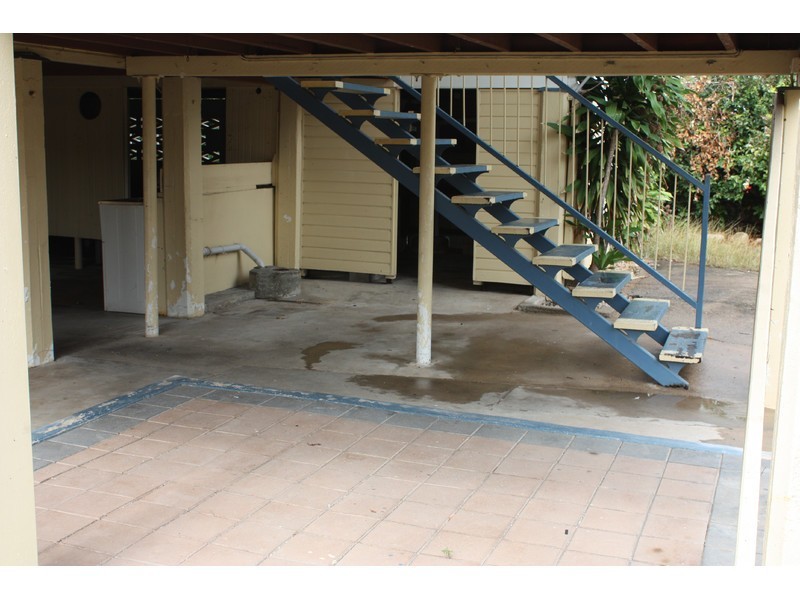 27 Wood Street, Mundingburra QLD 4812