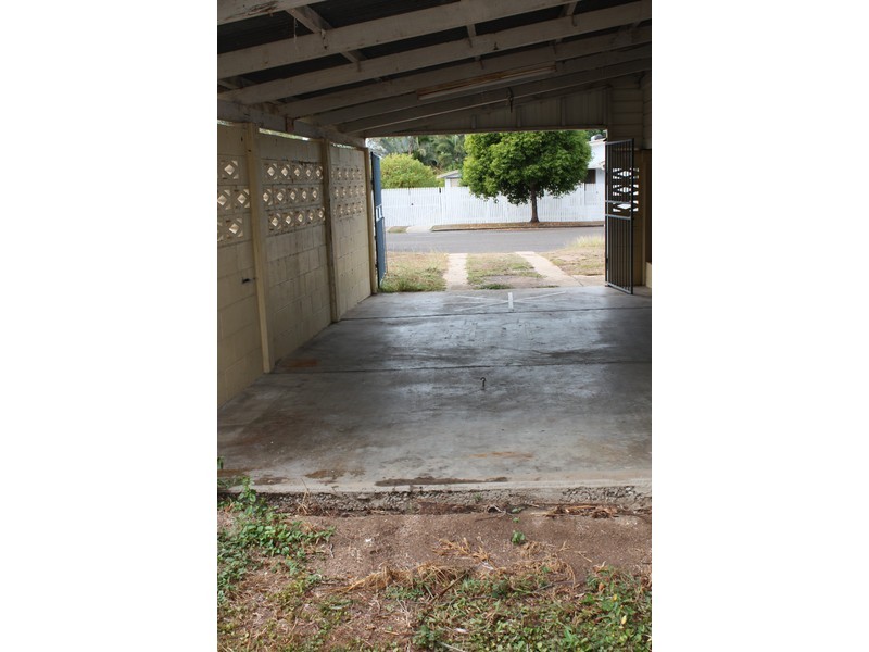 27 Wood Street, Mundingburra QLD 4812