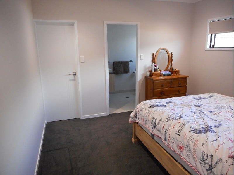 60 Poinsettia Drive, Bohle Plains QLD 4817