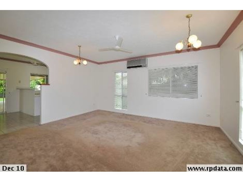 6 chiquita Avenue, Rasmussen QLD 4815