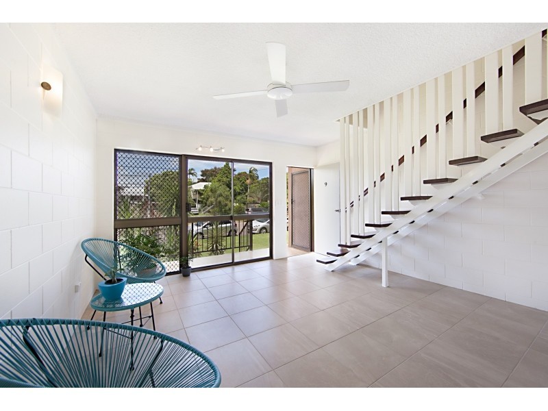 9/25 Roberts Street, Hermit Park QLD 4812