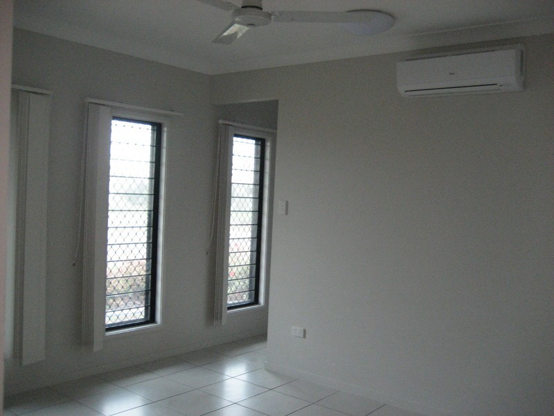 26 Stephanie Street, Rasmussen QLD 4815