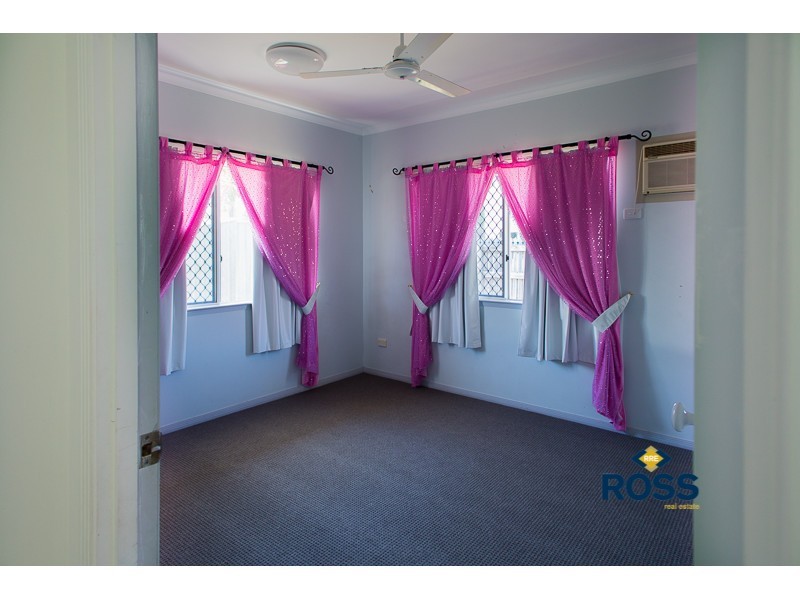 10 Milgate Crescent, Kirwan QLD 4817