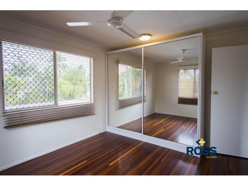 18 Valencia Street, Kirwan QLD 4817