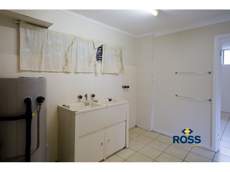 18 Valencia Street, Kirwan QLD 4817